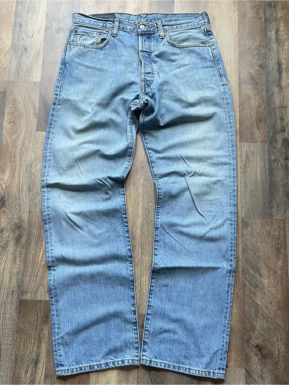 VTG Levi’s 501 Classic Light Blue Men’s Jeans